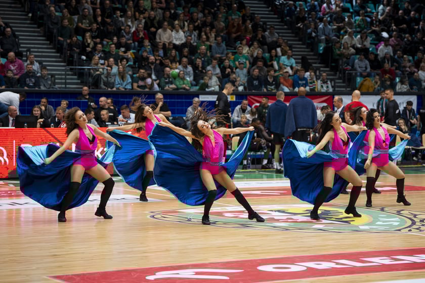 Mecz koszykówki w Orbicie we Wrocławiu - 9 listopada